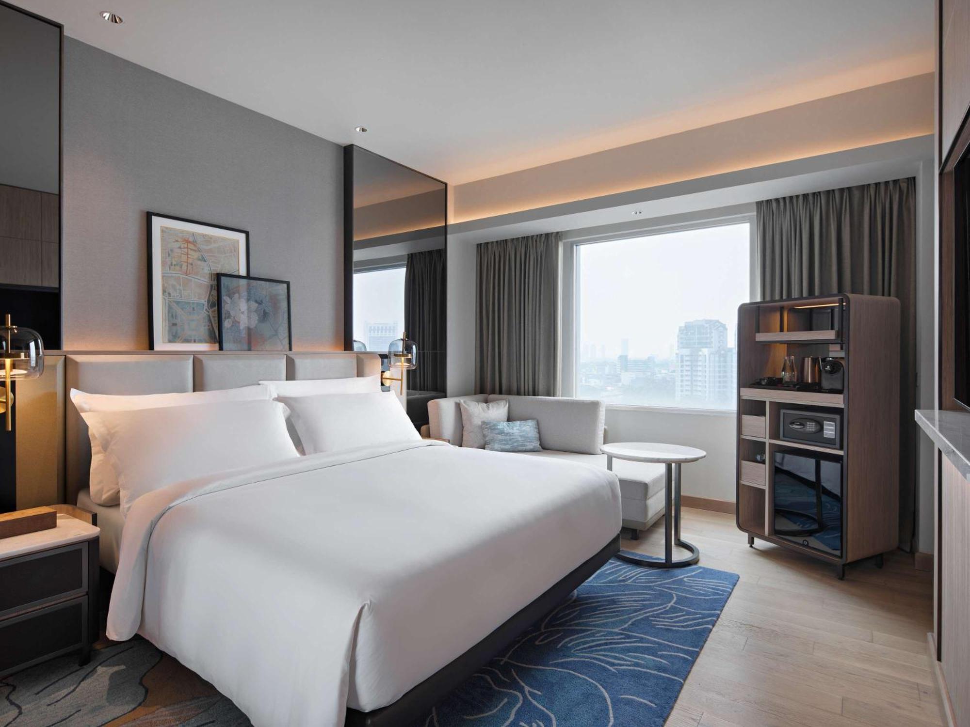 Moevenpick Hotel Jakarta City Centre Экстерьер фото