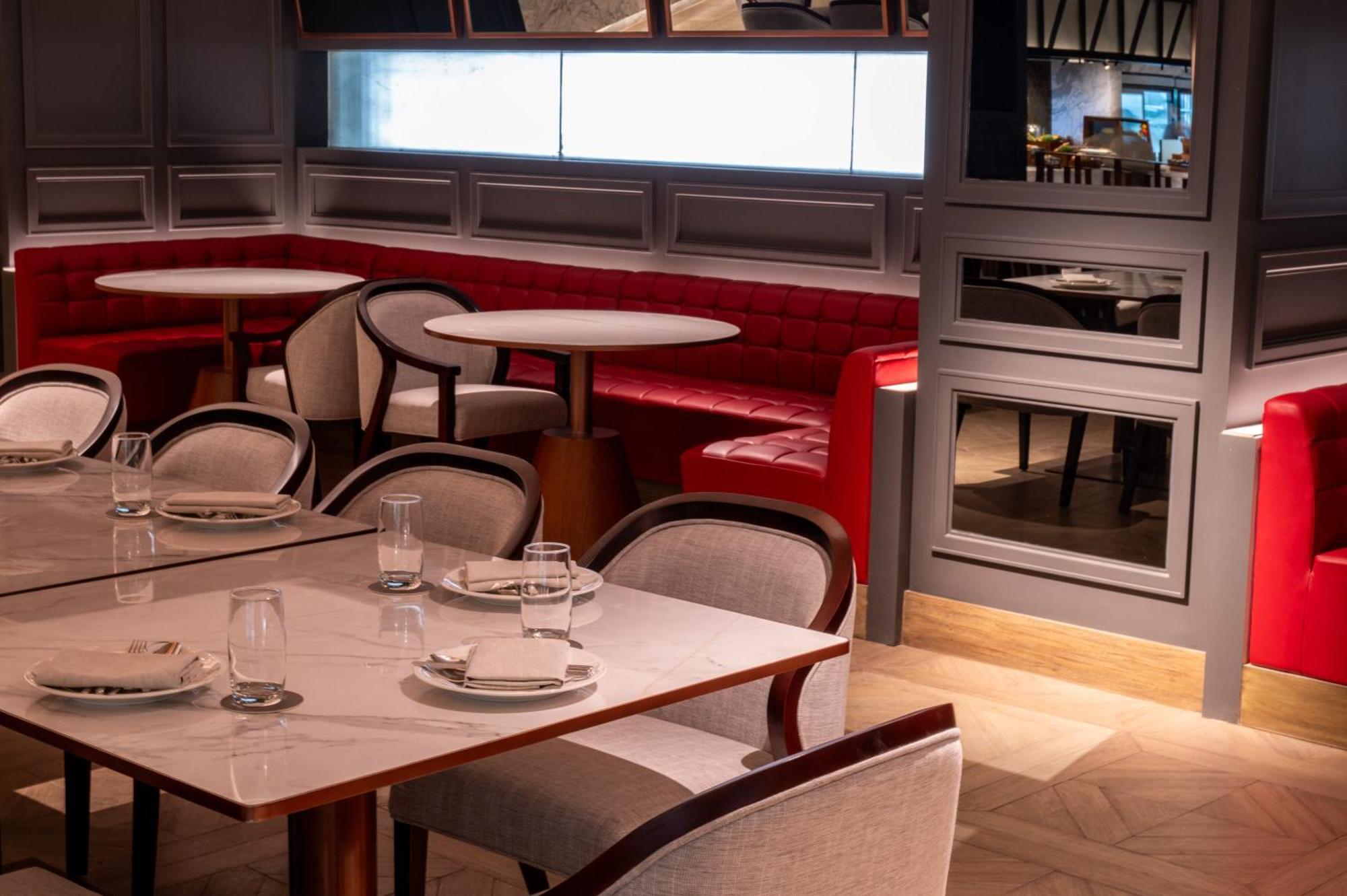 Moevenpick Hotel Jakarta City Centre Экстерьер фото