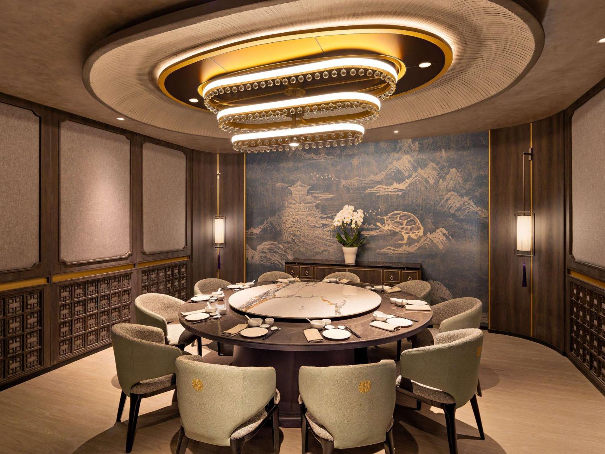 Moevenpick Hotel Jakarta City Centre Экстерьер фото