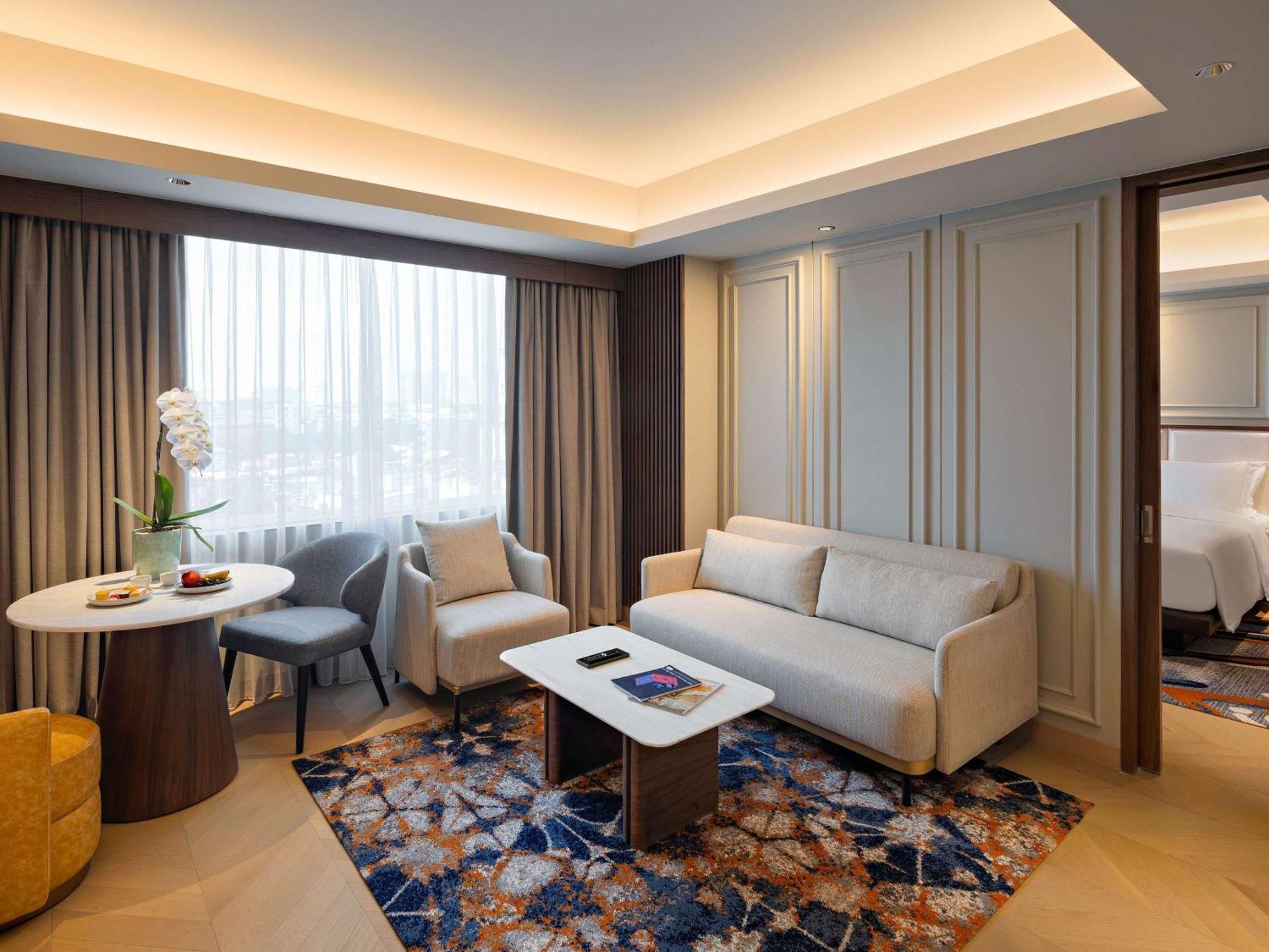 Moevenpick Hotel Jakarta City Centre Экстерьер фото